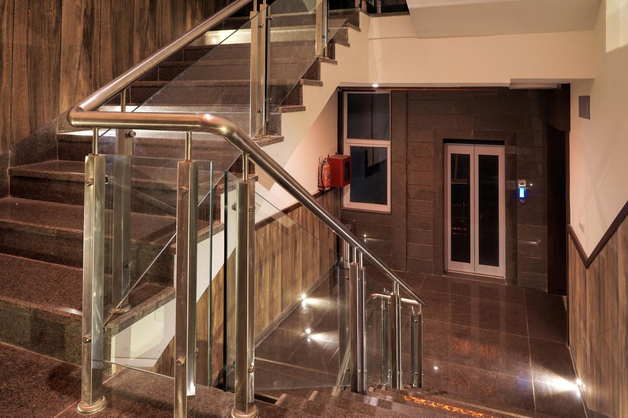 Admire Inn By Tgi Udaipur Exterior photo